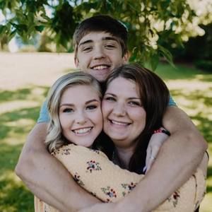 Meet your Posher, Abby